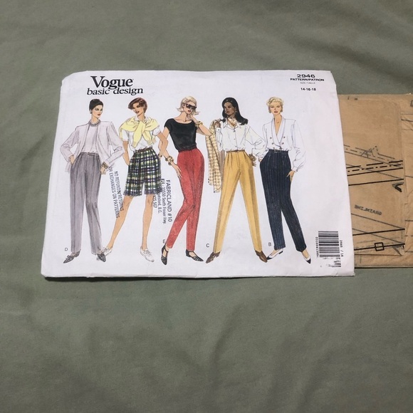 Vintage 90s Vogue 2946 Pattern Basic Design Misses Pants and shorts-14.16.18 - Picture 1 of 7